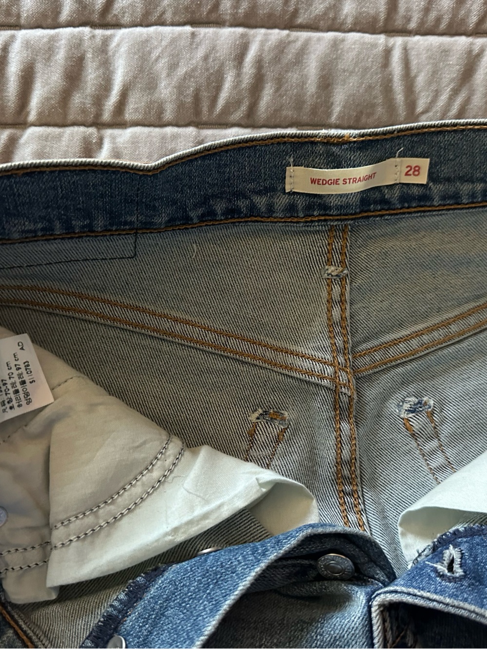 Levi's Women's Straight Leg Jeans - Light Blue Denim
